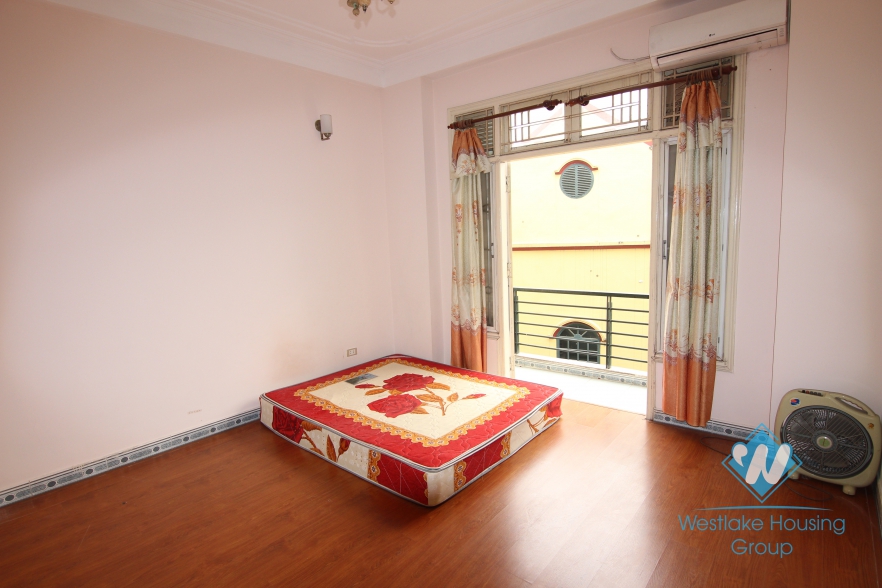 5 bedrooms house for rent in Ba Dinh district, Ha Noi